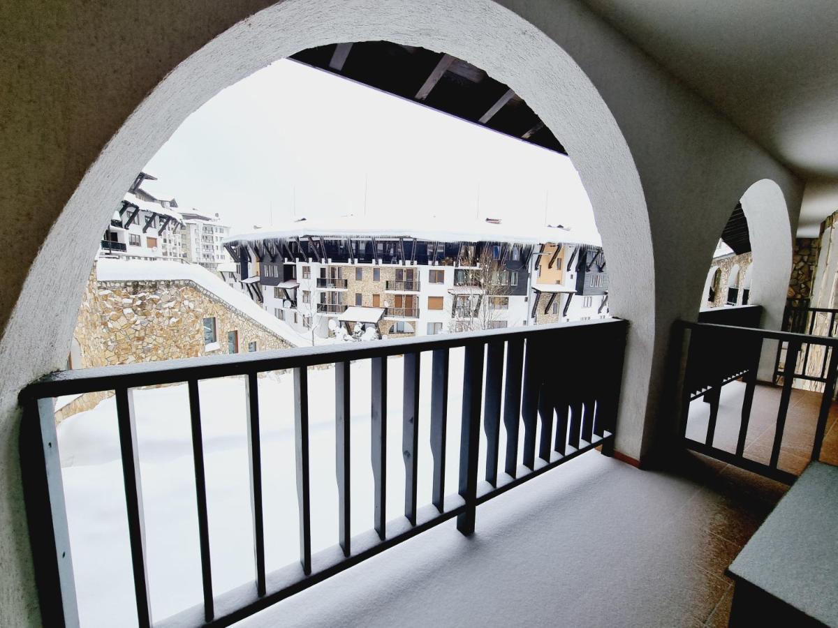 Grand Monastery Hotel Apartments ปอมโปโรโว ภายนอก รูปภาพ