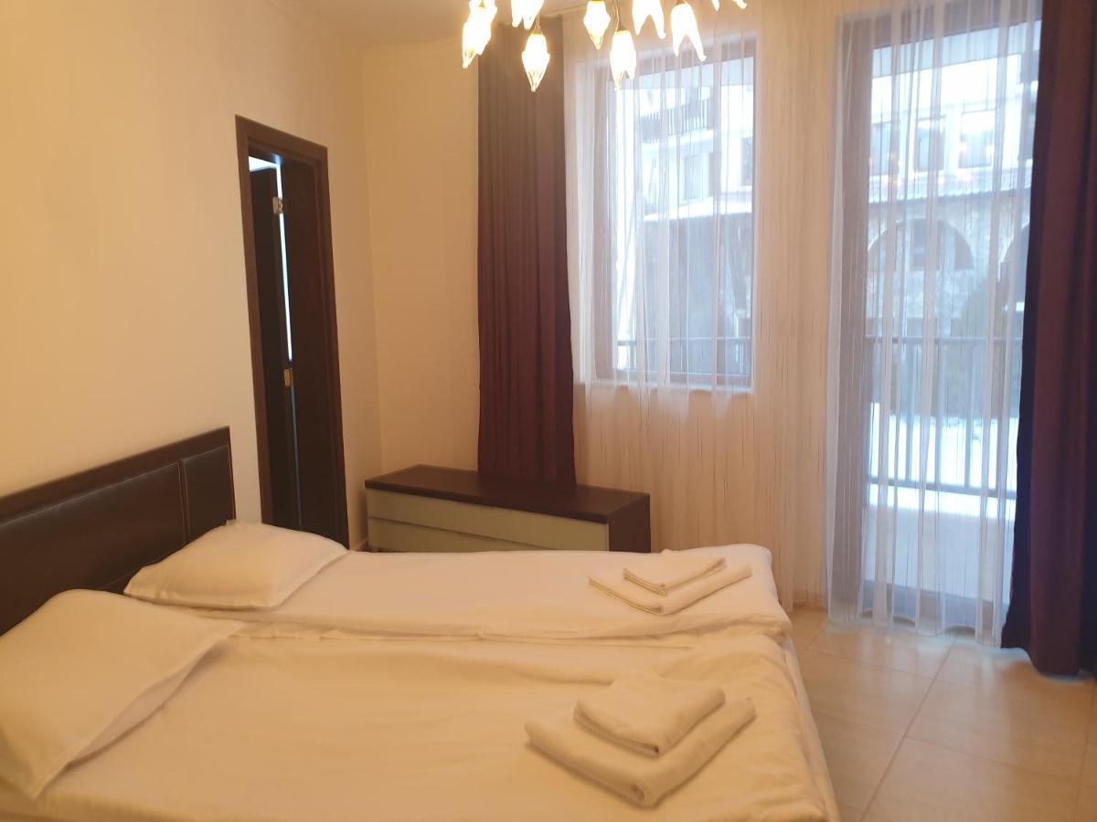 Grand Monastery Hotel Apartments ปอมโปโรโว ภายนอก รูปภาพ